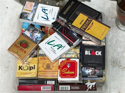 Kerajinan dari Plastik Bungkus Rokok yang Bisa Dijadikan Inspirasi