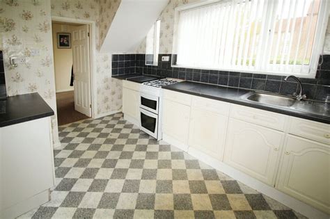 3 Bedroom Semi Detached House For Sale Thanet Road York Yo24 £280 000