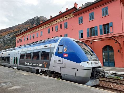 Les Plus Beaux Trains Touristiques Trajets Et Prix