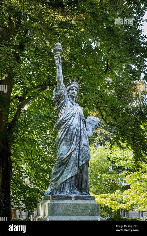 France Paris Th District Luxembourg Garden The Statue Of