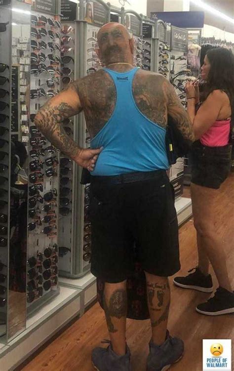 Walmart Shoppers Who Just Don T Give A Fuck Klyker