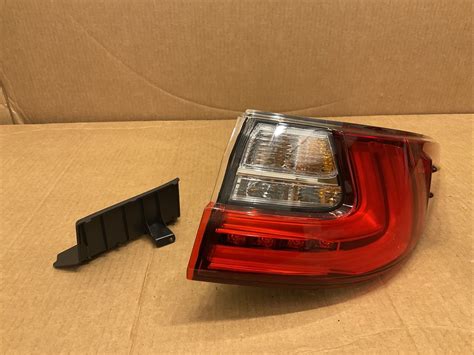 TYC NSF Right Side Tail Light Assy For Lexus ES350 ES300h 2016 2018