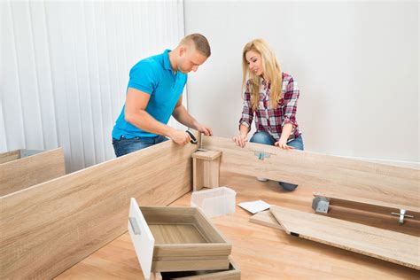 DIASSEMBLE AND ASSEMBLE FURNITURE | Guru Movers