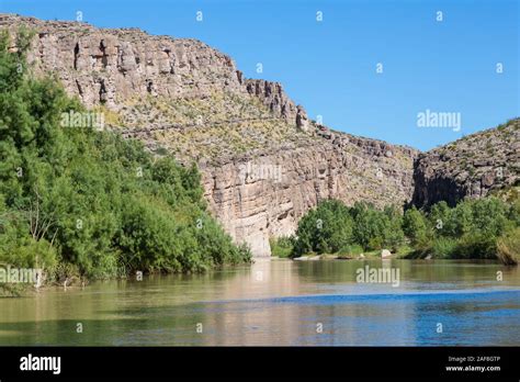 Big Bend National Park Texas Usa Rio Grande River Entering Hot