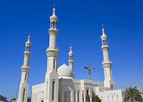 Sheikh Zayed Mosque Ras Al Khaimah Uae Newinzurich Your Guide To