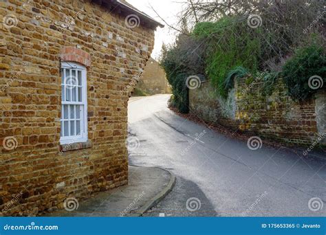 Gamla Stugor I Byn I England Uk Fotografering F R Bildbyr Er Bild Av