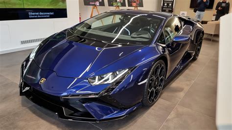 Lamborghini na nákupy i na závodní okruh Huracán Tecnica s