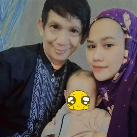 6 Potret Harmonis Ginanjar Dan Istri Yang Beda 32 Tahun Bahagia Bareng