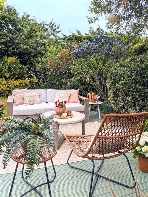 Summer Deck Refresh With Boho Accents Swoon Worthy Apartment Patio