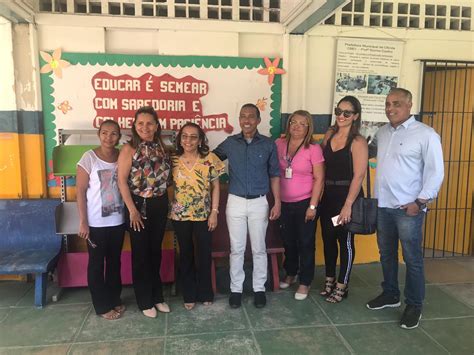 Lup Rcio Levanta Demandas De Manuten O Nas Escolas De Olinda