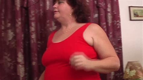 Fancy Gilf Girlfriend Roxi Mature BBW Roxi Rubs Down Nick With A Hand Job Finish 1st Half Mp4
