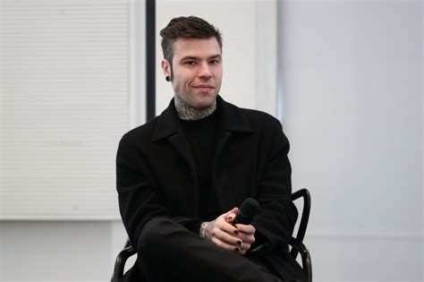 Fedez torna in Rai sarà ospite di Francesca Fagnani a Belve Lettera43