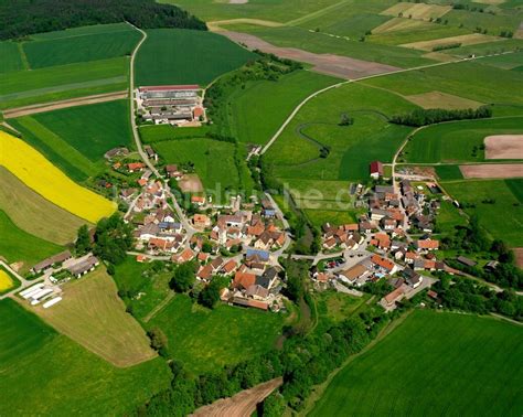 Frommetsfelden Von Oben Dorfkern Am Feldrand In Frommetsfelden Im