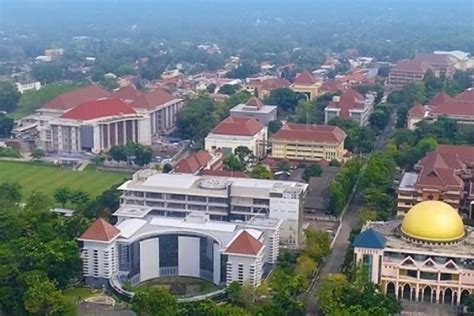 Cek Perkiraan Total Biaya Kuliah Uii 2023 2024 Sampai Lulus