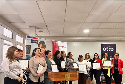 Ceremonias De Certificaci N De Cursos Financiados Con Excedentes De