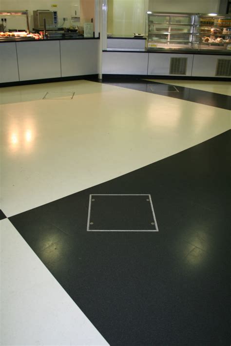 Visedge® Series Flexible Floor Access Cover Howe Green