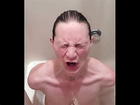 Mear Bebiendo XVIDEOS