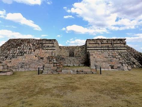 Plazuelas La Zona Arqueol Gica De P Njamo Que Esconde El Pasado De