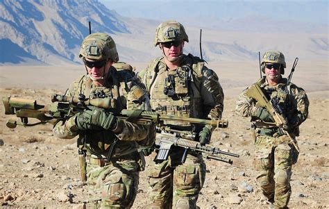 An Australian Army sniper team on patrol in Uruzgan Province ...