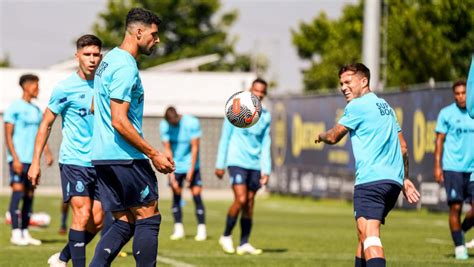 FC Porto Trabalho Matinal O Farense Na Mira