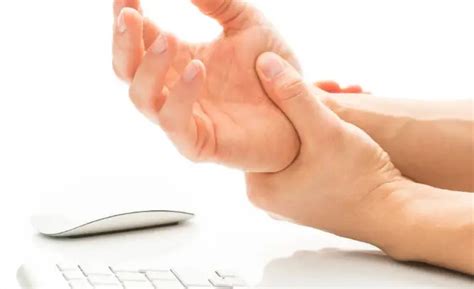 What To Do For Pain in Palm of Hand at Base of Thumb? - Body Pain Tips