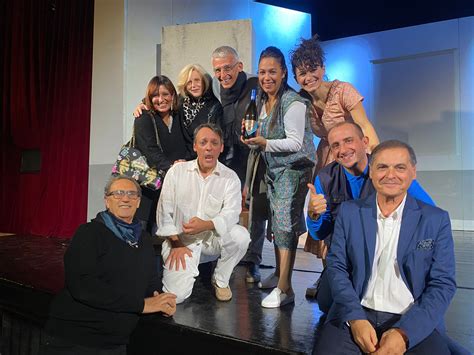 Grande Successo Di Pubblico Per L Inizio Della Stagione Teatrale