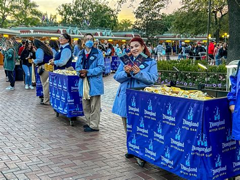 Go Back In Time With Us At Disneyland After Dark Throwback Nite