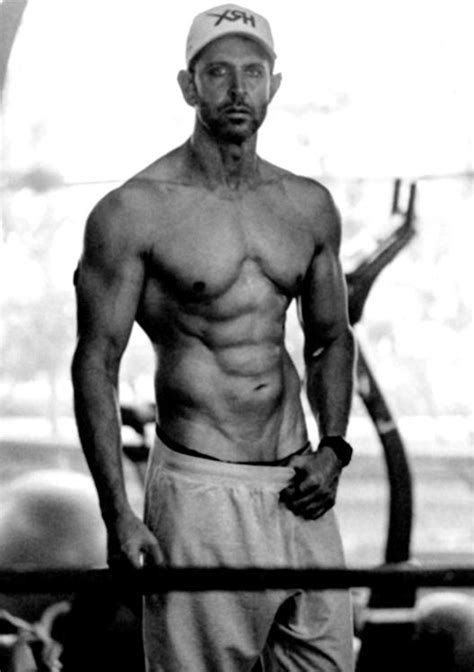 Hrithik Roshan Goes Shirtless And Flaunts His Washboard Abs Saba Azad