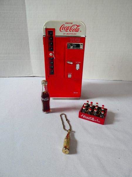 Lot 129 Coca Cola Vending Machine Piggy Bank And More SunnyCal