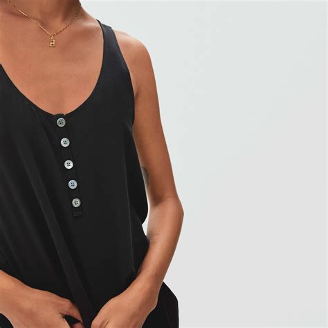 The Washable Silk Henley Tank Black Everlane