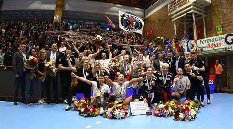 Liga Florilor Rapid e noua campioană a României Handbal Mania