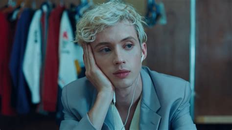 Pop Crave On Twitter Years Ago Today Troye Sivan Released Dance