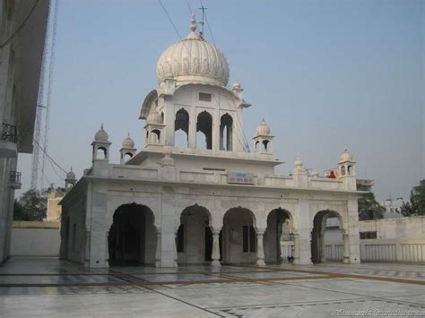 10 Gurudwaras In Delhi That You Should Know About