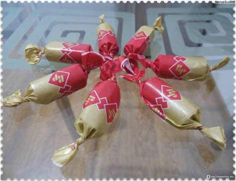 Конфеты в красно золотой обертке - 59 фото