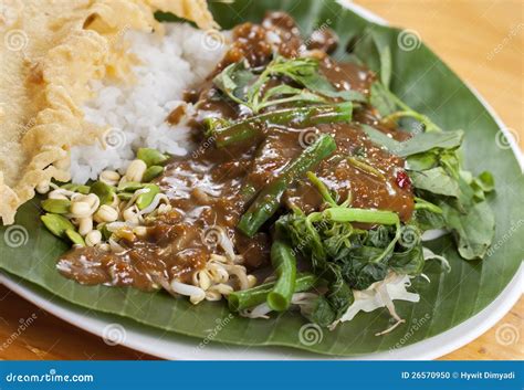 Indonesian Nasi Pecel stock photo. Image of leaf, dish - 26570950