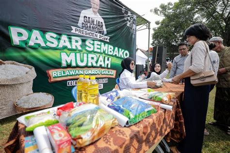 Pasar Murah Warga Tangsel Gembira Bisa Beli Sembako Dengan Harga Miring