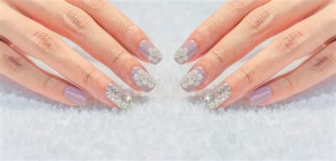 16 3d Nail Designs That Youll Want To Wear Year Round Maby Blog