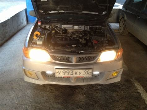 Поменял лампочки в фарах. — Nissan Wingroad (Y11), 1,8 л., 1999 года ...