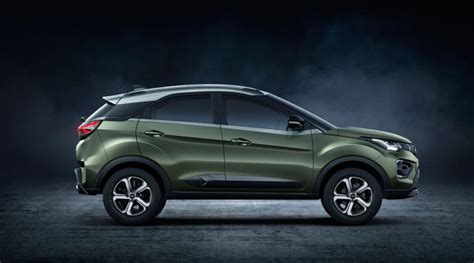 Tata Nexon Ex Showroom And On Road Price With Features And