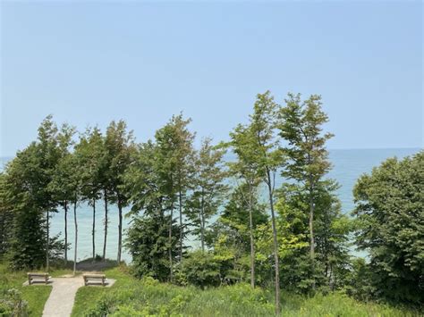 Lake Erie Bluffs Is A Must Visit Destination In Lake County Ohio