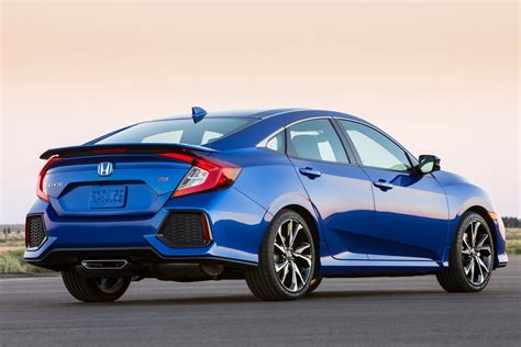 2019 Honda Civic Sedan Pictures