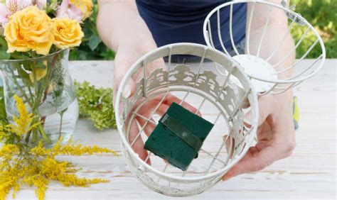 Bird Cage Planters Tutorial Plus Decorative Birdcage Planter Ideas