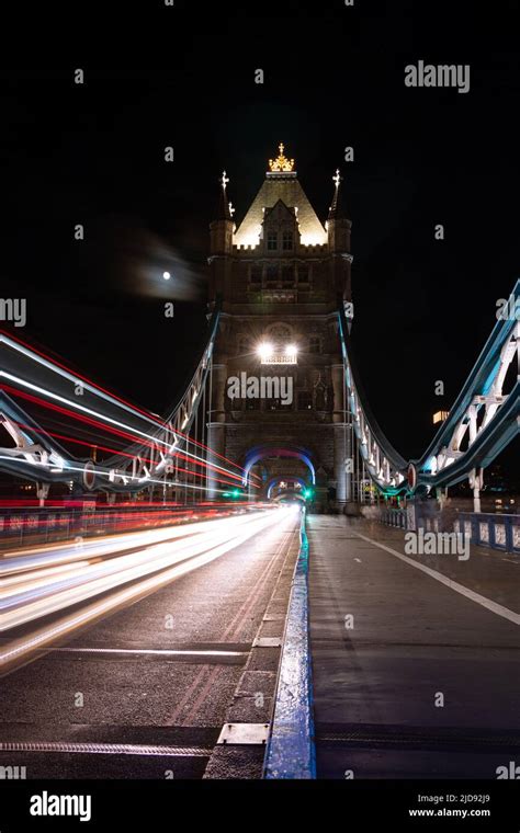 Tower Bridge at night Stock Photo - Alamy