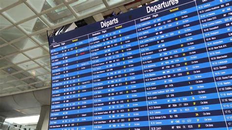 New Flight Information Display System At Paris Cdg Airport Youtube