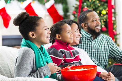 12 Of The Best Family-Friendly Holiday Movies To Watch Together ...