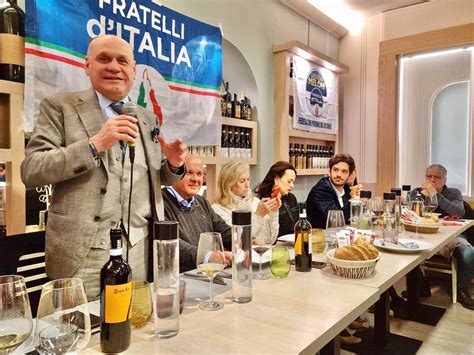 Fratelli DItalia Cena Natalizia Al Rododendro Di Saluzzo Targatocn It