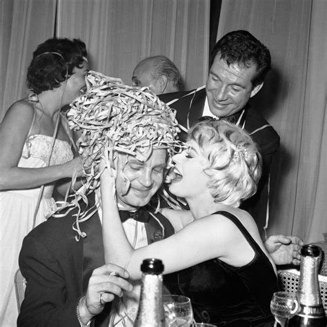 25 Vintage Photos Of Wild Nye Parties Of The Past Artofit