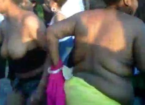 Naked Street Fights