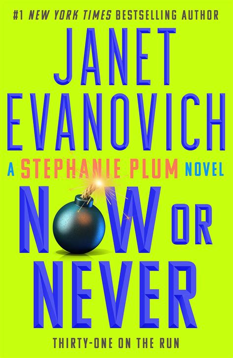 How Janet Evanovich And Daughter Alex Support Each Other (Exclusive)