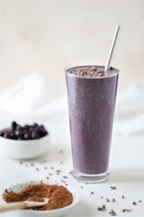 Raw Cacao Blueberry Smoothie — Jessi S Kitchen